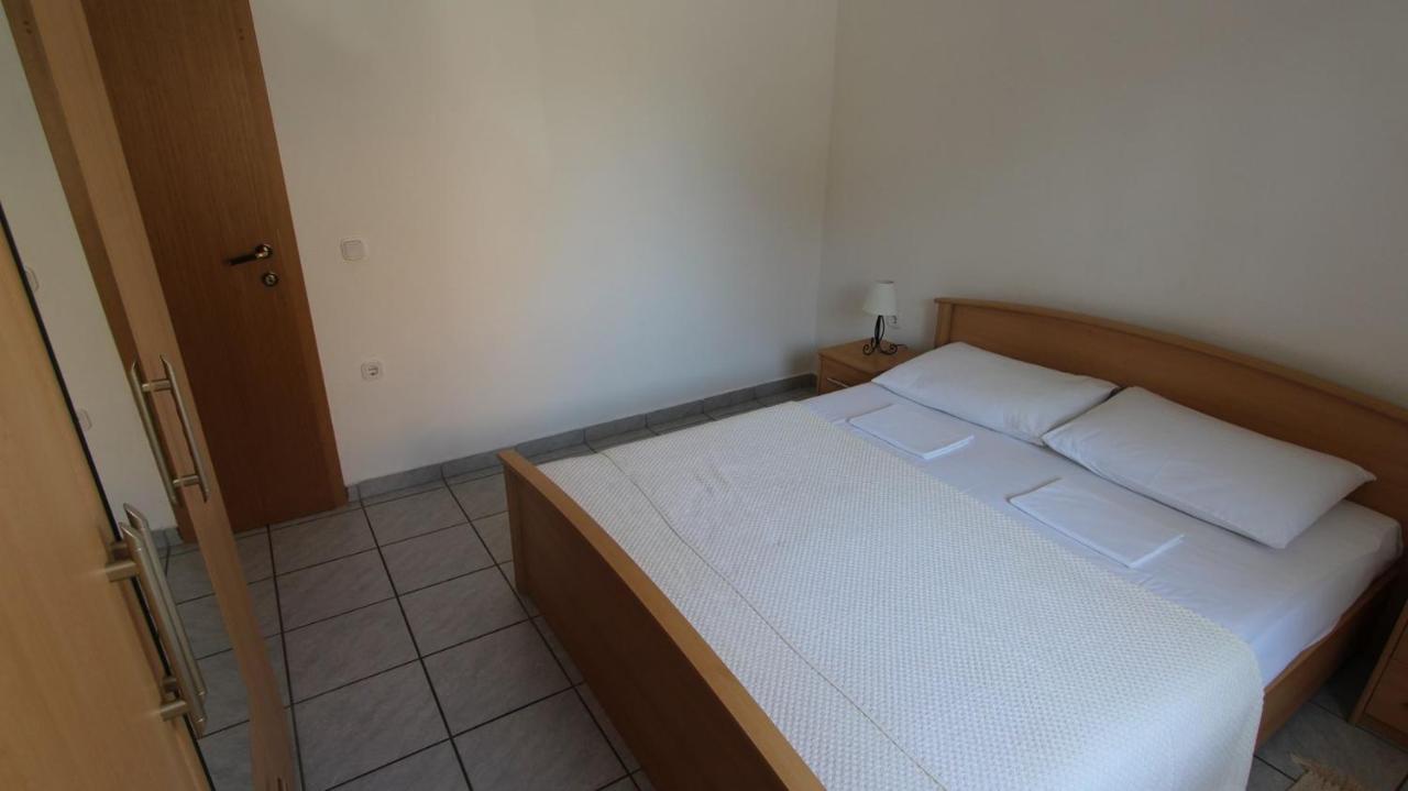 Apartments Grahovac Malinska Ngoại thất bức ảnh
